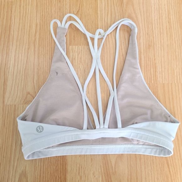 Lululemon Bra size 4 - Picture 7 of 8